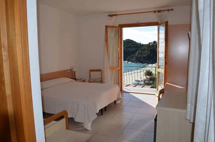 Hotel Alma Fetovaia Chambre photo